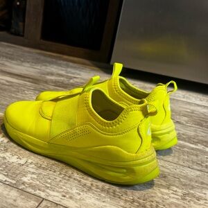 Clove sneakers worn a handful of times, very comfortable.